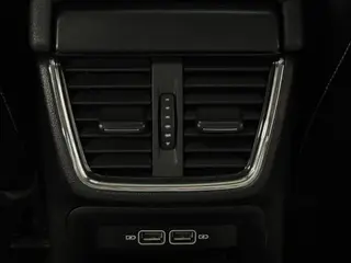 Skoda Octavia 2019 TSI230 DSG Edición Zhixing Deluxe País V interior foto 17 Skoda Octavia 2019 TSI230 DSG Edición Zhixing Deluxe País V interior foto 17