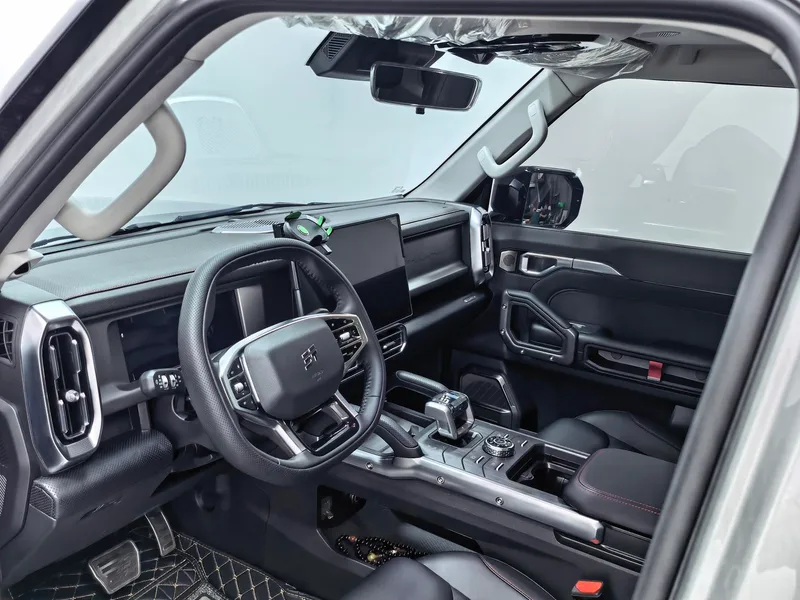 Jetour T2 2025 Versión extendida 2.0TD XWD 7 Conquista+ interior foto 12 Jetour T2 2025 Versión extendida 2.0TD XWD 7 Conquista+ interior foto 12