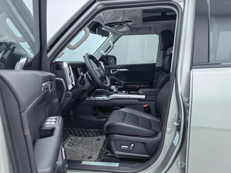 Jetour T2 2025 Versión extendida 2.0TD XWD 7 Conquista+ interior foto 13 Jetour T2 2025 Versión extendida 2.0TD XWD 7 Conquista+ interior foto 13