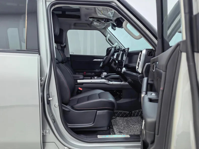 Jetour T2 2025 Versión extendida 2.0TD XWD 7 Conquista+ interior foto 20 Jetour T2 2025 Versión extendida 2.0TD XWD 7 Conquista+ interior foto 20
