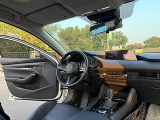 Mazda Mazda3 Axela 2022 2.0L Auto Quality Edition interior photo 7