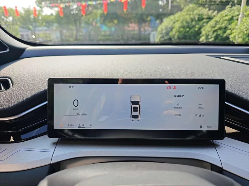Geely Preface 2025 1.5T Oriente Yao Edición Kunlun interior foto 12 Geely Preface 2025 1.5T Oriente Yao Edición Kunlun interior foto 12