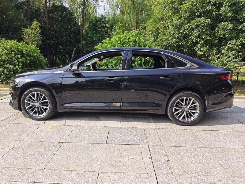 Geely Preface 2025 1.5T Oriente Yao Edición Kunlun interior foto 13 Geely Preface 2025 1.5T Oriente Yao Edición Kunlun interior foto 13