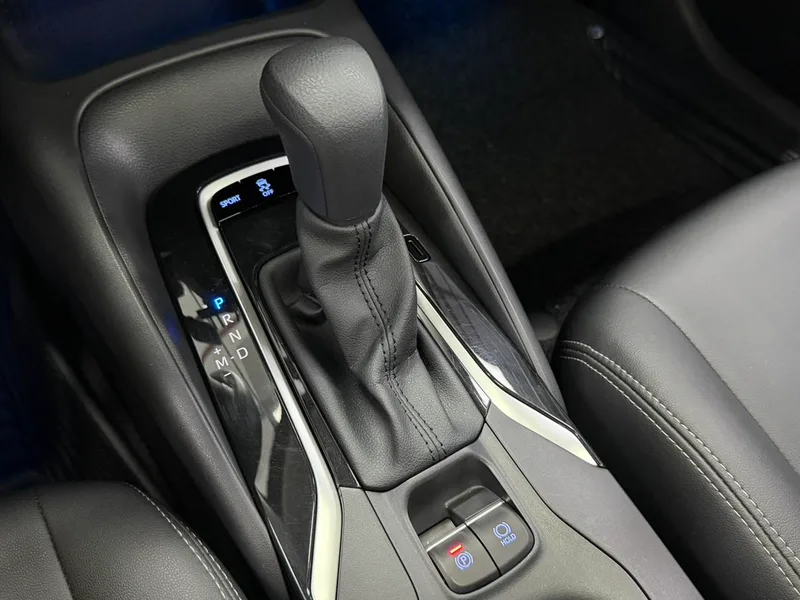 Toyota Allion 2021 2.0L Luxury Edition interior photo 10
