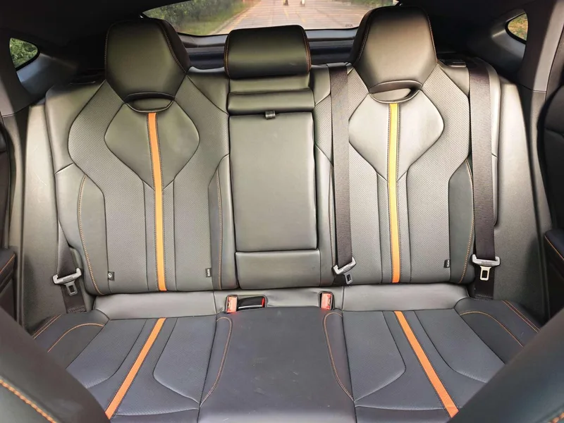 Changan UNI-V 2024 1.5T Finition premium intérieur photo 9