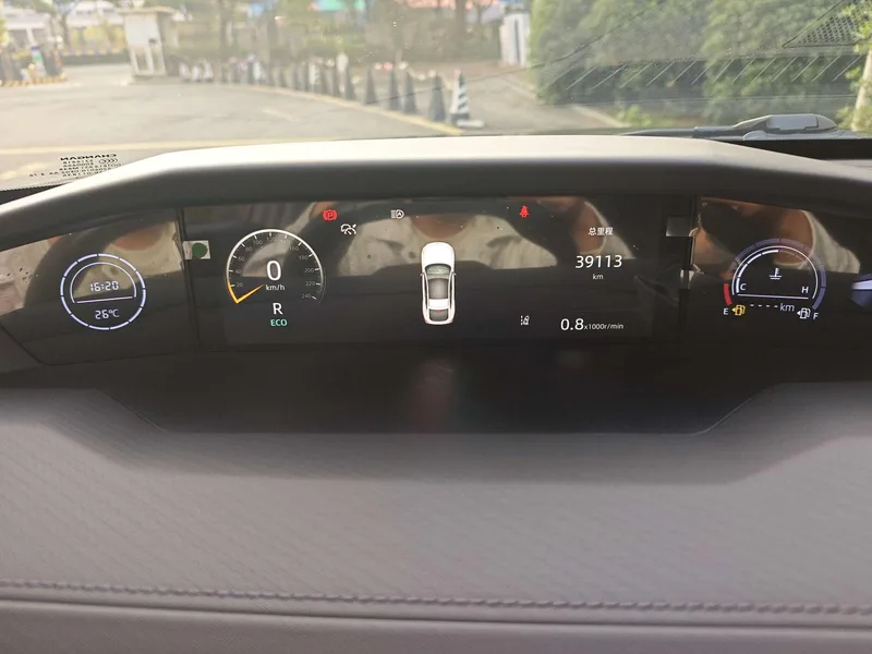 Changan UNI-V 2024 1.5T Finition premium intérieur photo 12