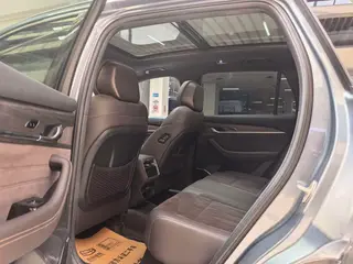 Geely Monjaro 2026 2.0TD Tracción automática en las cuatro ruedas de alta potencia Edición Oriental Yao Mochizuki interior foto 13