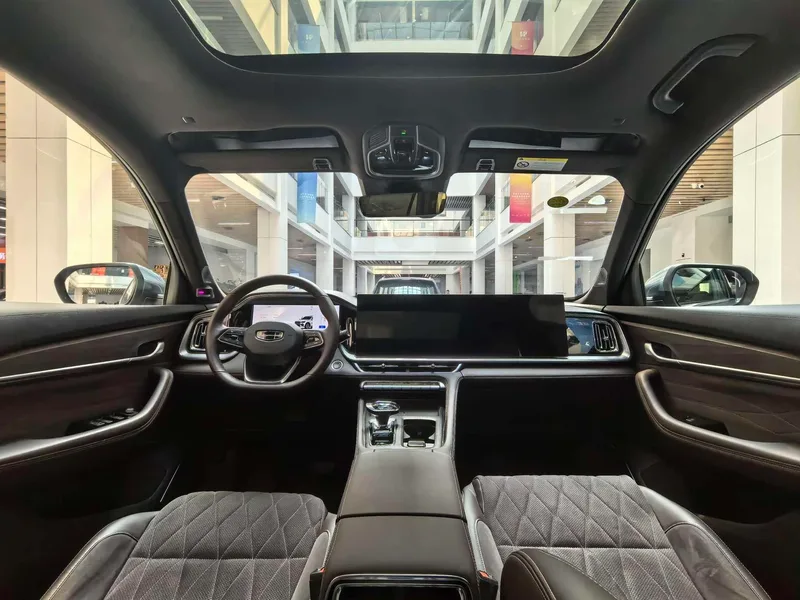 Geely Monjaro 2026 2.0TD Tracción automática en las cuatro ruedas de alta potencia Edición Oriental Yao Mochizuki interior foto 14
