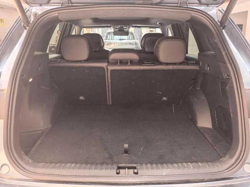 Geely Monjaro 2026 2.0TD Tracción automática en las cuatro ruedas de alta potencia Edición Oriental Yao Mochizuki interior foto 15