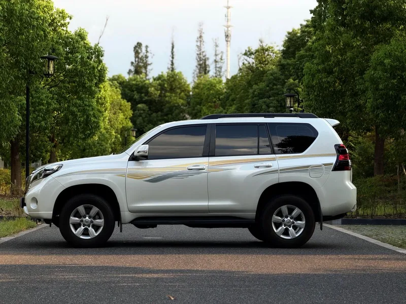 Toyota Prado 2016 2.7L Автоматическая стандартная версия экстерьер фото 7