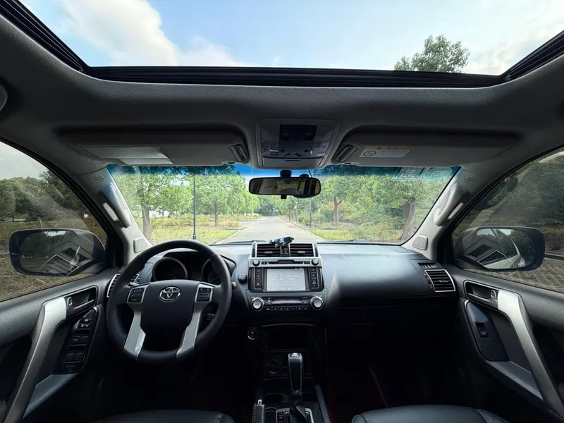 Toyota Prado 2016 2.7L Автоматическая стандартная версия экстерьер фото 9