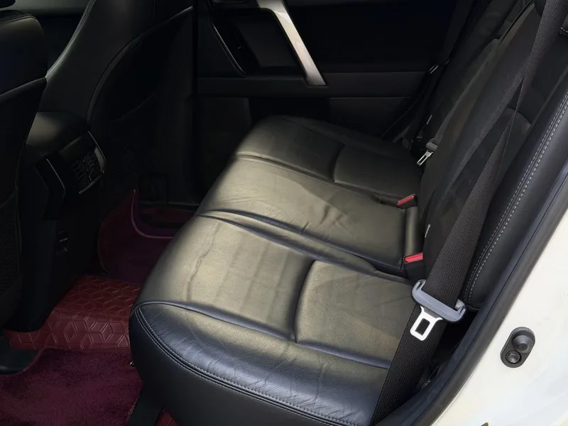 Toyota Prado 2016 2.7L Автоматическая стандартная версия интерьер фото 18