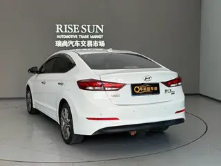Hyundai Elantra Lingdong 2016 1.6L Auto Zhixuan Type d'élite extérieur photo 4