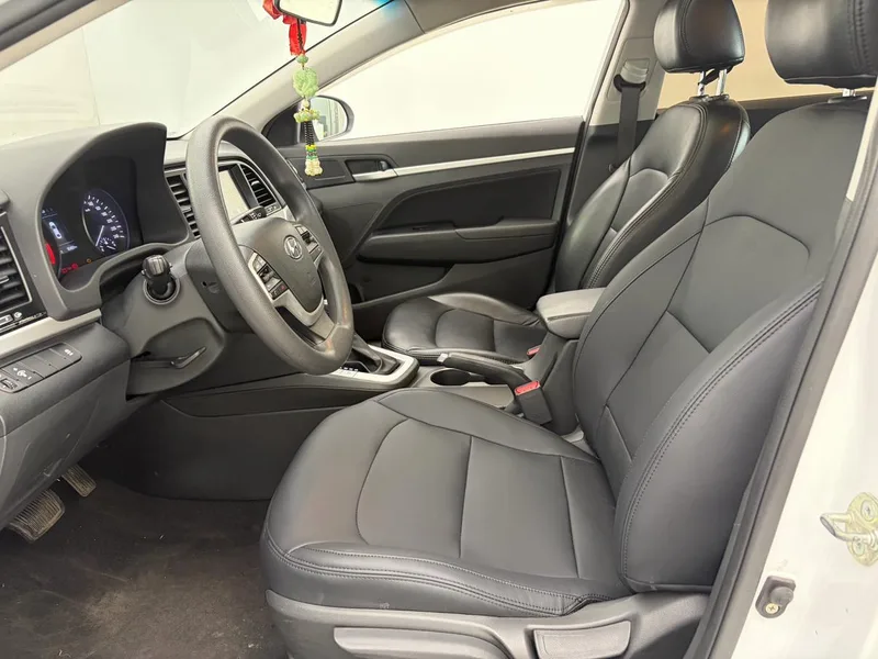 Hyundai Elantra Lingdong 2016 1.6L Auto Zhixuan Type d'élite extérieur photo 6