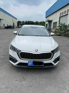 Skoda Octavia 2021 PRO TSI280 DSG Version de luxe extérieur photo 2 Skoda Octavia 2021 PRO TSI280 DSG Version de luxe extérieur photo 2