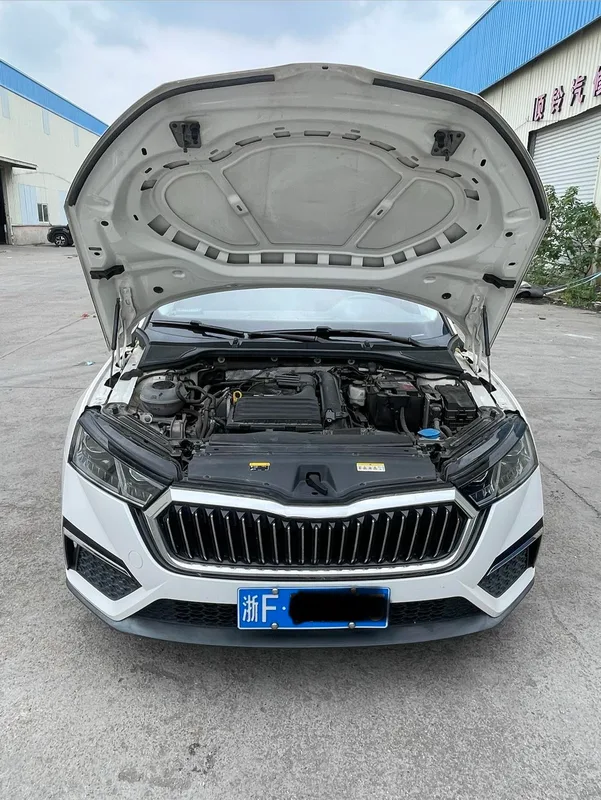Skoda Octavia 2021 PRO TSI280 DSG Version de luxe extérieur photo 4 Skoda Octavia 2021 PRO TSI280 DSG Version de luxe extérieur photo 4