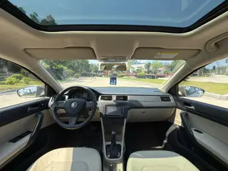 Skoda Rapid 2016 1.6L Automatic line creation exterior photo 8 Skoda Rapid 2016 1.6L Automatic line creation exterior photo 8