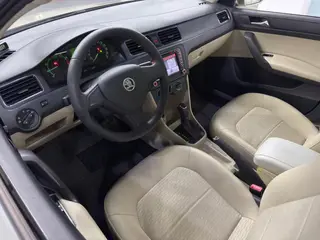 Skoda Rapid 2016 1.6L Automatic line creation interior photo 19 Skoda Rapid 2016 1.6L Automatic line creation interior photo 19