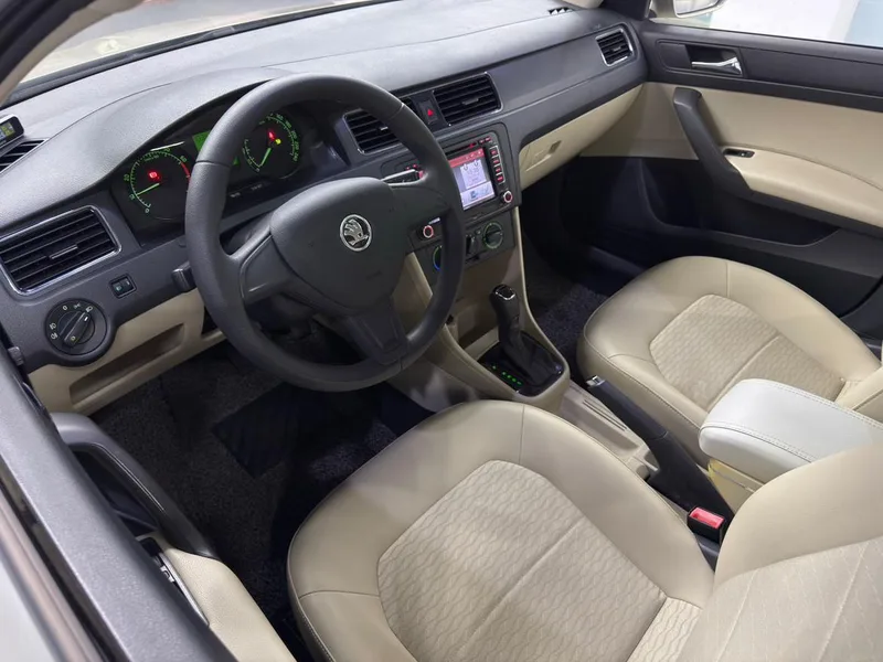 Skoda Rapid 2016 1.6L Automatic line creation interior photo 19 Skoda Rapid 2016 1.6L Automatic line creation interior photo 19