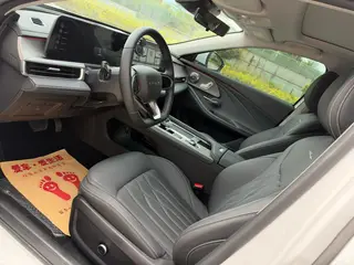 Chery Arrizo 8 2024 1.6TGDI DCT wisdom interior photo 7 Chery Arrizo 8 2024 1.6TGDI DCT wisdom interior photo 7