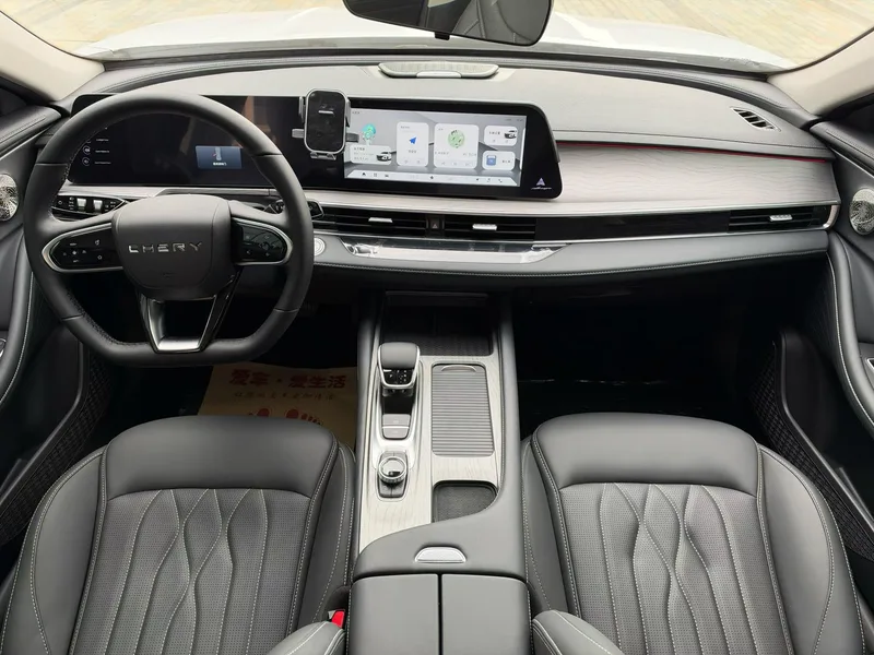 Chery Arrizo 8 2024 1.6TGDI DCT wisdom interior photo 9 Chery Arrizo 8 2024 1.6TGDI DCT wisdom interior photo 9
