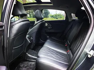 Chery Arrizo 8 PRO 2025 1.6T DCT Luxury type+ interior photo 9 Chery Arrizo 8 PRO 2025 1.6T DCT Luxury type+ interior photo 9