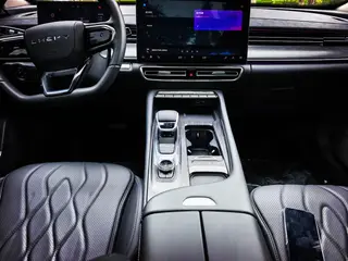 Chery Arrizo 8 PRO 2025 1.6T DCT Luxury type+ interior photo 12 Chery Arrizo 8 PRO 2025 1.6T DCT Luxury type+ interior photo 12