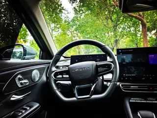 Chery Arrizo 8 PRO 2025 1.6T DCT Luxury type+ interior photo 13 Chery Arrizo 8 PRO 2025 1.6T DCT Luxury type+ interior photo 13