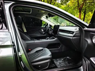 Chery Arrizo 8 PRO 2025 1.6T DCT Luxury type+ interior photo 15 Chery Arrizo 8 PRO 2025 1.6T DCT Luxury type+ interior photo 15