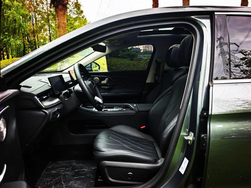 Chery Arrizo 8 PRO 2025 1.6T DCT Luxury type+ interior photo 16 Chery Arrizo 8 PRO 2025 1.6T DCT Luxury type+ interior photo 16
