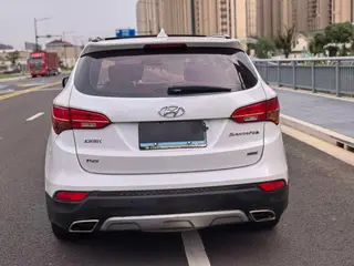 Hyundai Santa Fe 2015 2.0T Tipo inteligente de tracción automática en las cuatro ruedas 7 Asiento exterior foto 6 Hyundai Santa Fe 2015 2.0T Tipo inteligente de tracción automática en las cuatro ruedas 7 Asiento exterior foto 6