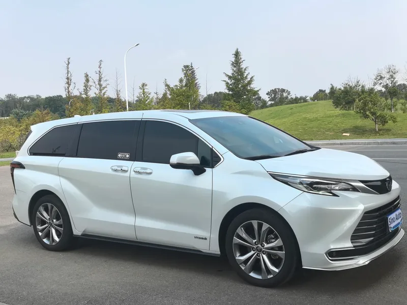 Toyota Sienna 2023 Dual Power 2.5L Premium Edition exterior photo 2 Toyota Sienna 2023 Dual Power 2.5L Premium Edition exterior photo 2