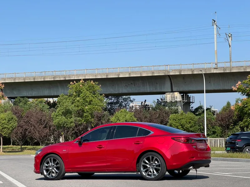 Mazda Atenza 2018 2.5L Edición Blue Sky Sports País V interior foto 18 Mazda Atenza 2018 2.5L Edición Blue Sky Sports País V interior foto 18