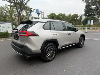 Toyota Wildlander 2023 2.0L Two-wheel drive luxury PLUS version interior photo 7 Toyota Wildlander 2023 2.0L Two-wheel drive luxury PLUS version interior photo 7