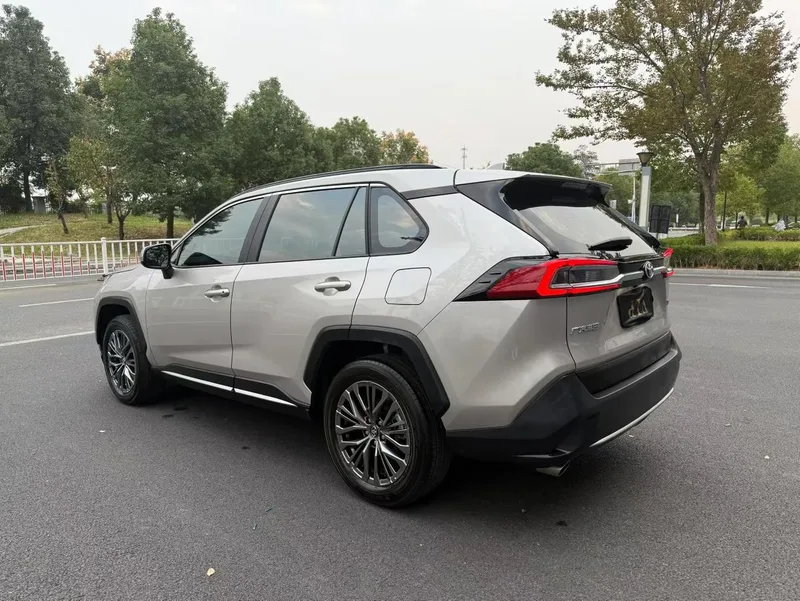Toyota Wildlander 2023 2.0L Two-wheel drive luxury PLUS version interior photo 9 Toyota Wildlander 2023 2.0L Two-wheel drive luxury PLUS version interior photo 9