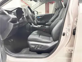 Toyota Wildlander 2021 2.0L Two-wheel drive luxury edition interior photo 12 Toyota Wildlander 2021 2.0L Two-wheel drive luxury edition interior photo 12