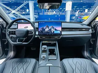 Chery Arrizo 8 PRO 2025 1.6T DCT Luxury type+ exterior photo 6 Chery Arrizo 8 PRO 2025 1.6T DCT Luxury type+ exterior photo 6