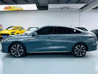 Chery Arrizo 8 PRO 2025 1.6T DCT Luxury type+ interior photo 12 Chery Arrizo 8 PRO 2025 1.6T DCT Luxury type+ interior photo 12