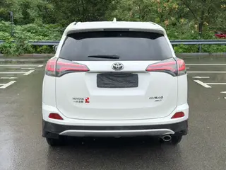 Toyota RAV4 2018 2.5L Automatic four-wheel drive elite i version exterior photo 5 Toyota RAV4 2018 2.5L Automatic four-wheel drive elite i version exterior photo 5
