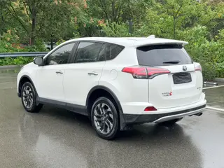 Toyota RAV4 2018 2.5L Automatic four-wheel drive elite i version exterior photo 6 Toyota RAV4 2018 2.5L Automatic four-wheel drive elite i version exterior photo 6