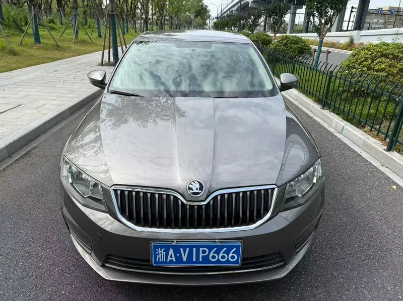 Skoda Octavia 2017 1.6L Automatic line creation exterior photo 2 Skoda Octavia 2017 1.6L Automatic line creation exterior photo 2