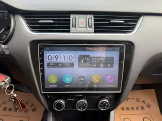 Skoda Octavia 2017 1.6L Automatic line creation interior photo 9 Skoda Octavia 2017 1.6L Automatic line creation interior photo 9