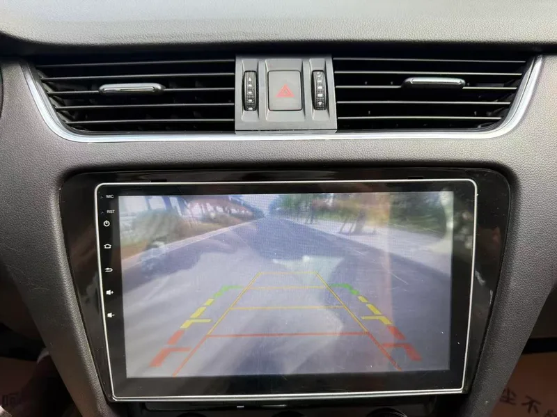 Skoda Octavia 2017 1.6L Automatic line creation interior photo 11 Skoda Octavia 2017 1.6L Automatic line creation interior photo 11