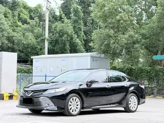 Toyota Camry 2021 2.0G Edición de lujo exterior foto 1 Toyota Camry 2021 2.0G Edición de lujo exterior foto 1