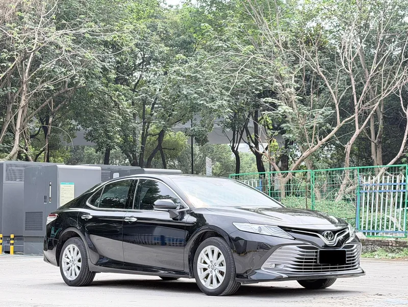 Toyota Camry 2021 2.0G Edición de lujo exterior foto 3 Toyota Camry 2021 2.0G Edición de lujo exterior foto 3