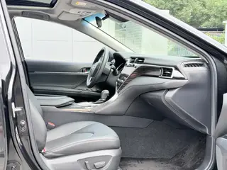 Toyota Camry 2021 2.0G Edición de lujo interior foto 11 Toyota Camry 2021 2.0G Edición de lujo interior foto 11