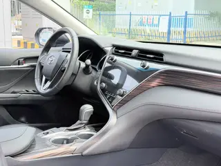 Toyota Camry 2021 2.0G Edición de lujo interior foto 12 Toyota Camry 2021 2.0G Edición de lujo interior foto 12