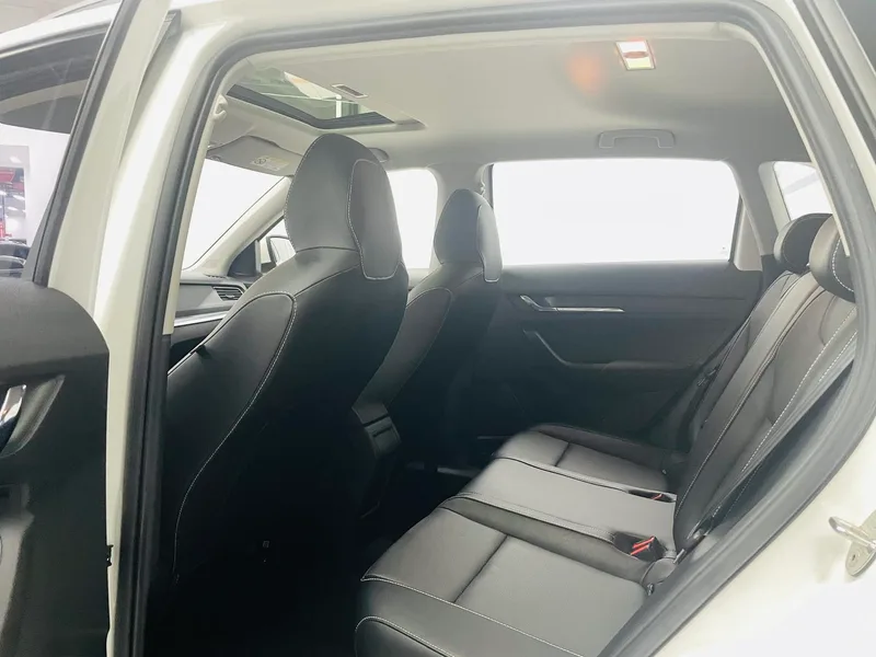 Skoda Kamiq 2021 1.5L Automatic Comfort Version interior photo 9 Skoda Kamiq 2021 1.5L Automatic Comfort Version interior photo 9