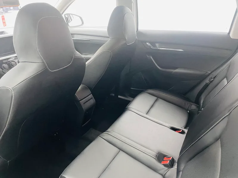 Skoda Kamiq 2021 1.5L Automatic Comfort Version interior photo 10 Skoda Kamiq 2021 1.5L Automatic Comfort Version interior photo 10