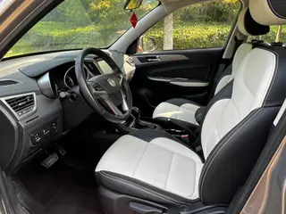 Changan CS35 2017 1.6L Automático de lujo interior foto 15 Changan CS35 2017 1.6L Automático de lujo interior foto 15